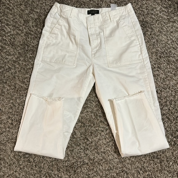 Banana Republic Girlfriend , authentic Chino Capri pants, raw hem. - Picture 2 of 5
